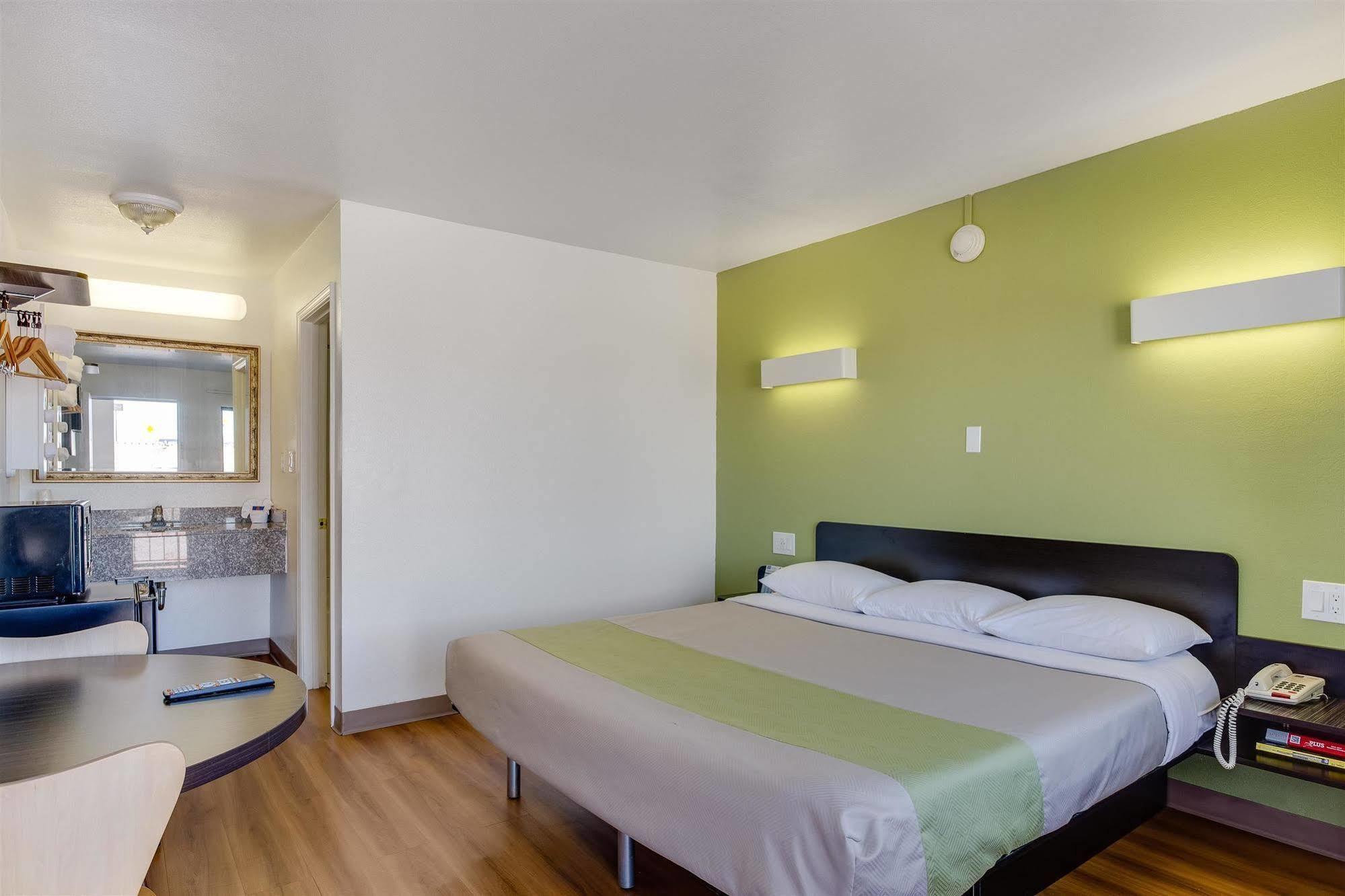 Motel 6-El Paso, Tx - West エクステリア 写真